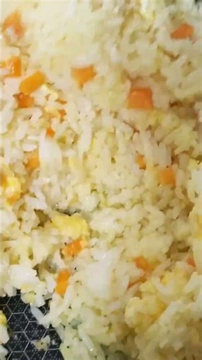 Plain fried rice (just egg carrots and rice) #shortvedio #food #satisfyingvideo #yummy