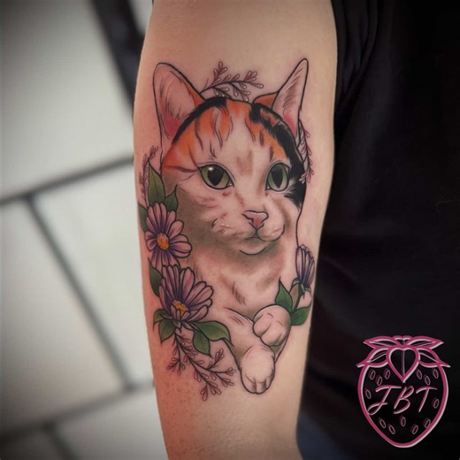 Sophie’s First Adorable Tattoo with Biscuit