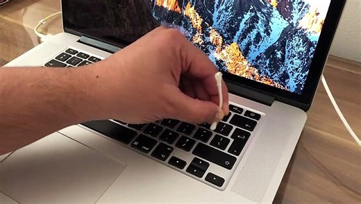How to CLEAN Your MacBook Pro Keyboard - Basic Tutorial | New