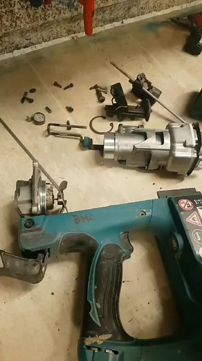 Makita GF600 Gas Gun Repair - Dean Doherty Tool Repair