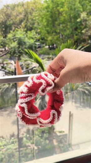 crotches crunches hair band🎀 #crochet #handmade #crunches #viral #business #trending