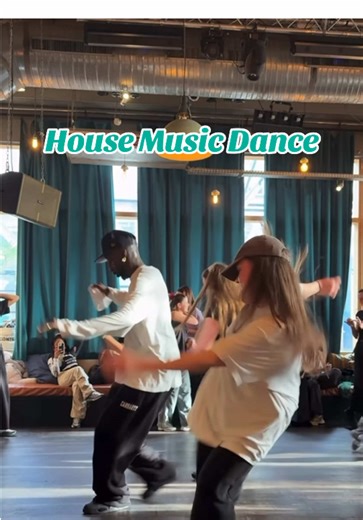 House Music Dance: An Energetic Celebration