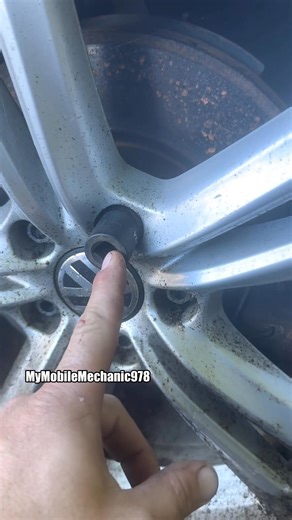 How to remove a wheel lock if you don’t have the wheel lock key😎 | My Mobile Mechanic / Auto Repair & Brake Replacement.