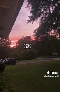 #CapCut my aunt doed four years ago and she was like my grandma because my grandma died when i was five and i only got to know her for six months, well anyway i get back from my moms house and i go to ear out and my nephew tells me my aunt died and i could not hold it together