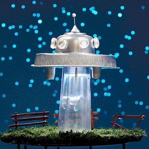 Incredible DIY UFO Lamp | Everyday Life