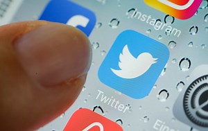 Twitter is changing Twitter.com to be more like mobile app