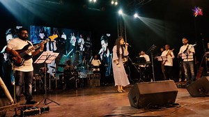 44K views | My musical tribute to KK sir at Mahajati Sadan Video courtesy — #Subhojit_Dey da , #Argha_Sinha da Video editing courtesy — #Rupjeet_Dey da, #Siddharta_Das da . . . #glimpses #tribute #kk #eventpics #clicksfromevent #stage #concert #gig #AnushkaOfficial #performer #singer #liveconcert #events #music #crowd #love #livemusic #liveshow #performance #liveperformance | ক্যানভাসে Kolkata | Facebook