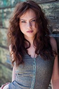 Fiona Dourif: Bio, Height, Weight, Age, Measurements