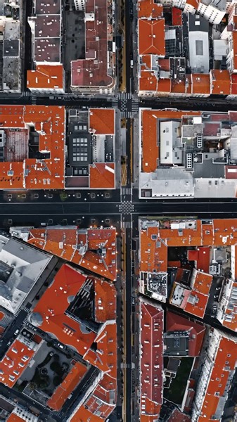 One powerful charging kit. That’s all you need to charge your devices on the go ⚡ Explore your next destination with the OMNIA Pro 140 ✈️ ✔ 3 USB-C ports with up to 140W charging output ✔ Travel plugs ✔ 2 meter-long 240W braided charging cable ✔ Travel pouch Learn more at https://adamele.com/Pro140_WW | ADAM elements