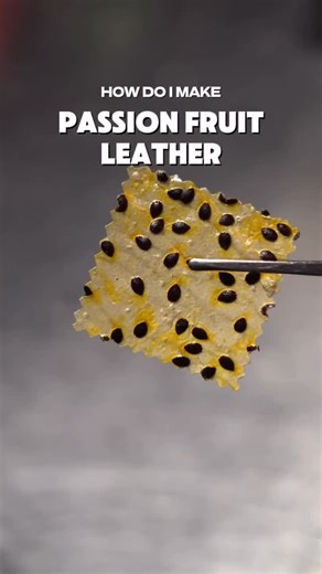 Golden Age Bartending on Instagram: "How to: 𝐏𝐀𝐒𝐒𝐈𝐎𝐍 𝐅𝐑𝐔𝐈𝐓 𝐋𝐄𝐀𝐓𝐇𝐄𝐑 Sugar / Agar Powder / Passion Fruit 👉 Dry it at 55°C for 3 hours 🎥: @iamxudolly #xudolly #bartender #barskills #bartending #bartending #garnishgamestrong #cocktailporn #cocktailtutorials #barlife #cocktailculture #barindustry #bartenderskills #drinkprep #mixologyart"