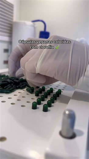 Cápsulas Veganas Coloridas com Clorofila