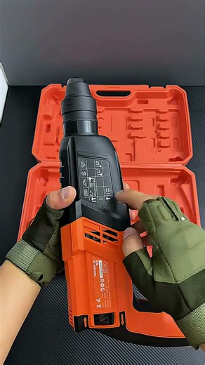 东成轻型三用电锤DZC800-26冲击钻电钻电镐多功能电动工具