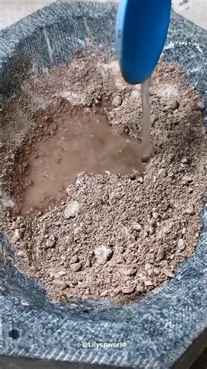 Slatepencil powder laddu making 🟤 satisfying ASMR #slatepencil #slate #slatepencilpaste