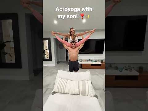 Acroyoga straddle split #yoga #fitness #shortvideo #stretching #viral