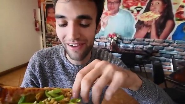 World's cheapest pizza vs. most expensive pizza!