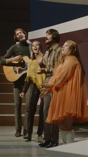 💌 on Instagram: "In 1967, Michelle Phillips of “The Mamas and The Papas” rebelled against mandatory lip syncing on “The Ed Sullivan Show” by eating a banana. 🍌 “California Dreamin’” became a signature song for the counterculture movement of the 1960s, symbolizing the allure of California as a place of freedom and opportunity. The song’s popularity grew rapidly, making its chart debut in January 1966 and peaking at No. 4 on the Billboard Hot 100 in March 1966. • #reels #icon #music #themamasand