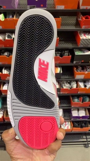 Is This $42 Nike Outlet Steal Worth It?