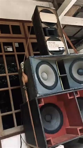 Exploring Miniatur Sound Systems