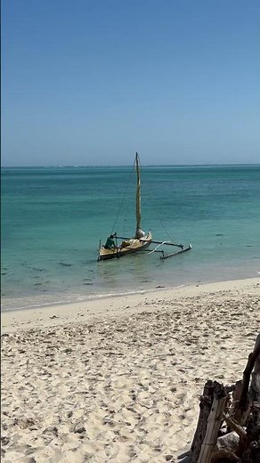 🇲🇬 Paradise Found : This Hidden Beach in Madagascar Is Unreal 🏝️