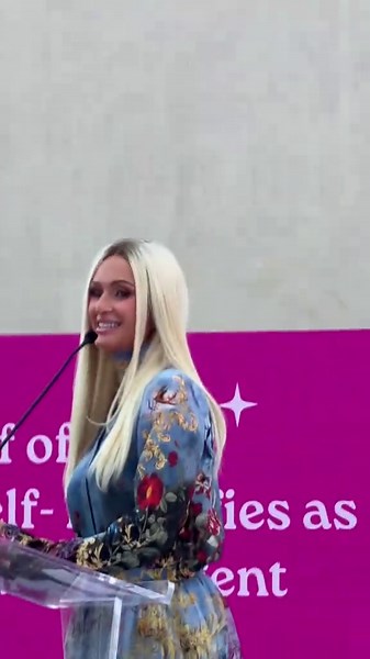 Keep #sliving 💖 @ParisHilton #unstoppable #adhd | paris hilton adhd summit