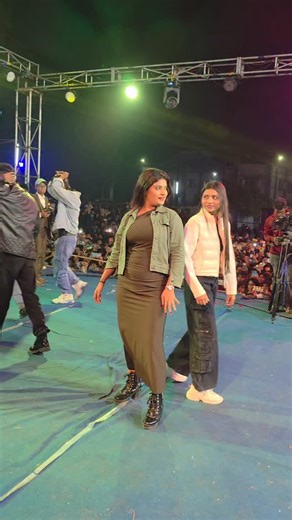 AK Official on Instagram: "ভাইরাল সোনালি | Dance Performance 💃 Vairal Sonali | #sofik #sonali #dance #vairalvideo #trend foryou newpost topfans |"