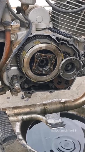 Motorcycle has no force,can’t speed well, clutch disc process. #mechanic #mechanicmike #automobile #automechanic | Mechanic Mike