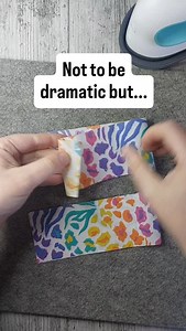 Handmade and oh-so-useful! ✨ This fabric pen holder bookmark keeps your pen right where you need it—no more searching! Available in lots of fabric options to match your style and available fordifferent-sized books, planners, and journals. Grab yours in my shop today! 🖊📖 #Handmade #StationeryAddict #NeverLoseYourPen #journaling #planneraddict #smallbusines #uketsy #penholder #bookmark #notebookaccessory #studentlife #organization #sewingbusiness #sewingfun #sewinginspiration #sewing #notebook #