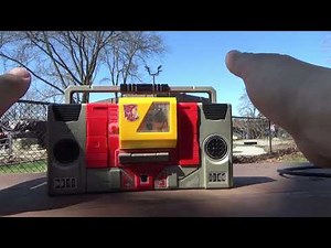 Transformers G1 Autobot Blaster Review