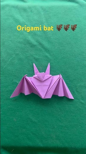 This Paper Bat Actually Moves! Easy DIY Halloween Craft