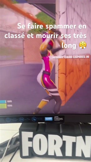 Se faire spammer en classé ses très long mdr (pour ceux que sa arrive liker)