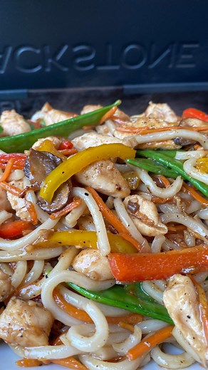 5.2M views · 156 reactions | Let’s eat!!!! Stir fry on the @blackstoneproducts #blackstone #blackstonegriddle #griddle #griddlecrew #griddlenation #stirfry #stirfrynoodles ##food #reels #réel #recipes #recipe #quickmeals | Cook n woods | Facebook