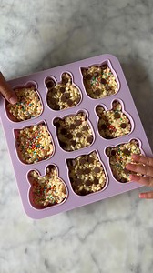 Homemade LCM Bars… with just 4 ingredients! 🩷💛 These homemade LCM bars are dangerously good, take only a few minutes to make and taste just like the store-brought ones. All you need: ~ 1.5 Cups Rice Bubbles ~ 30g Butter ~ 70g White Marshmallows ~ Toppings (100s & 1000s or Choc Chips) Melt, mix, press, and try not to eat half the tray before it sets. | We Might Be Tiny