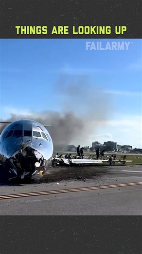 37K views · 370 reactions | Fails while flying ️﫣 | FailArmy International | Facebook