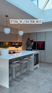 78K views · 500 reactions | I saw this tea towel hack and had to try! How cute are these bows?!  Comment SHOP and I will send you the link to the tea towels that I used! ❤️ #amazon #amazonfinds | Louise And All Things Home | Facebook