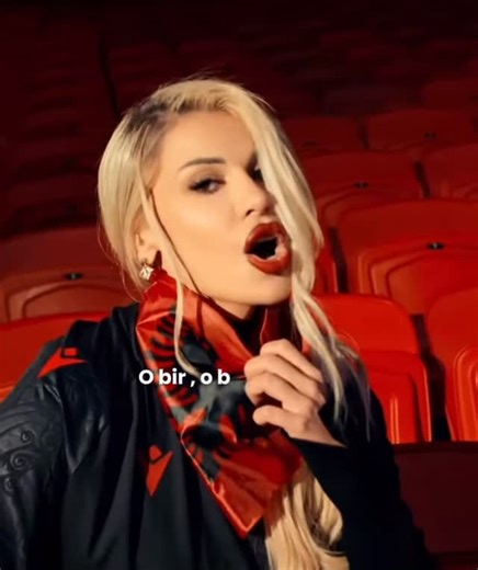 KENG TE REJA on Instagram: "E RE: LUANA VJOLLCA x MEDA - KUQEZINJTË 🇦🇱"