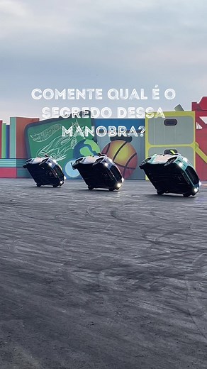 Manobras Incríveis: Carros Andando de Duas Rodas - Qual é o Segredo?