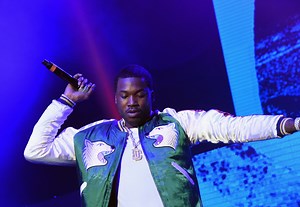 Meek Mill Shows Off New $540,000 Chain