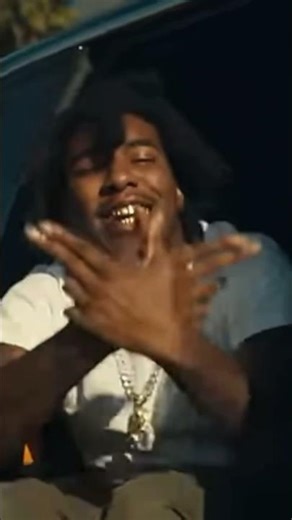 Hot Boi Hand Sign 🔥