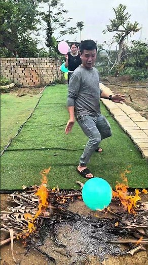 Terrifying Balloon Explosion Gone Wrong! 🎈💥 You Won’t Believe This!