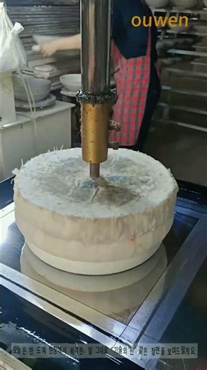 마법 같은 도자기 '문身술'?! 이 기계는 도대체 어떻게 저렇게 섬세한 무늬를 옮길까?