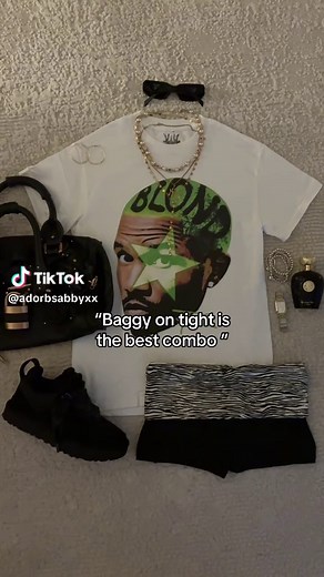 Baggy on Tight: Best Baggy Outfit Combos