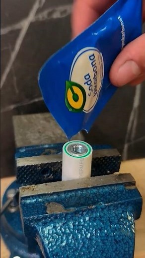 Turn Any Standard Nut Into a Quick-Release Hand Knob! #tooltips #diy #shorts