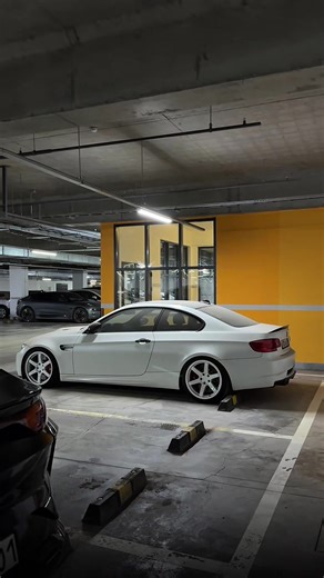 Незаметно продвигаем деятельность с помощью айту #AITU #astanait #cs2508 #cybersecurity #BMW Astana IT University (AITU) — современный IT-университет в Астане, заточенный под практику, технологии и рынок. 🎓 Коротко о главном \t•\tПрофиль: IT, инженерия, цифровой бизнес \t•\tЯзык обучения: в основном английский \t•\tОснован: 2019 \t•\tФормат: международные стандарты прикладное обучение 💻 Направления \t•\tSoftware Engineering \t•\tCybersecurity \t•\tData Science & AI \t•\tBig Data \t•\tRobotics 