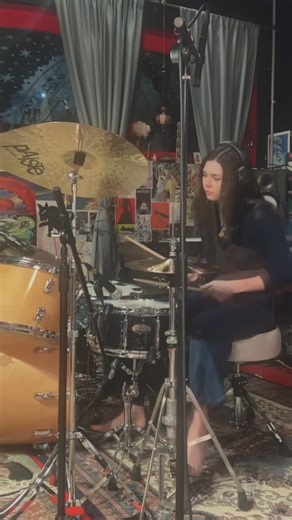 Elise Trouw on Instagram: "Drum loop stack + effects"