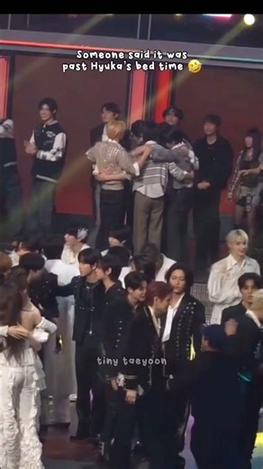 Hyuka tryna leave asap is killing me 💨 #hyuka #hueningkai #txt #txtkai #가요대제전 #휴닝카이 #투바투 #kpopidols