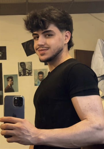 ‏سڵاو چۆنن حورمەتان هەیە😁 #fyp #foryou #foryoupage #starboy #viral