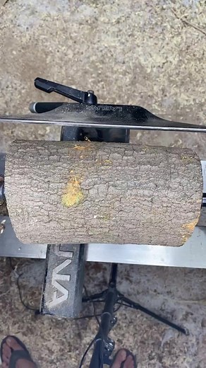 569K views · 3.1K reactions | Shaping a mallet #woodturned #woodturning #woodturnedbowl #woodlathe #lathe #lathework #woodturner #woodturnersofinstagram #wood #instawood #woodworking #woodworker #woodworkersofinstagram #woodwork #woodworkforall #woodworkcraft #carpentry #carpenter #woodbowl #wooddesign #woodcarving #woodworks #garageshop #workshop #diy #diywoodworking #diyproject #diybowl #jetwoodworking #carbide | Cook Woodworks - Woodturning | Facebook