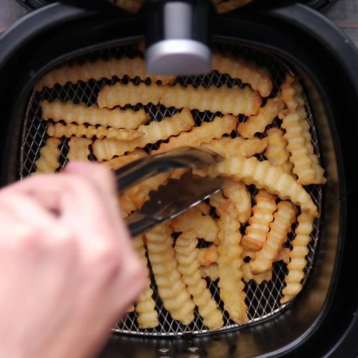29M views · 182K reactions | Did You Know You Can Fry Foods With Air? Buy it now on Costco.com https://goo.gl/FbcSbQ | Tasty | Facebook