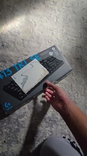 Unboxing the Logitech G413 TKL SE #viral #shorts #tech #logitech #keyboard