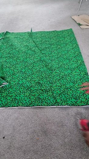 Yvonne Yvette-Fashiondesigner on TikTok